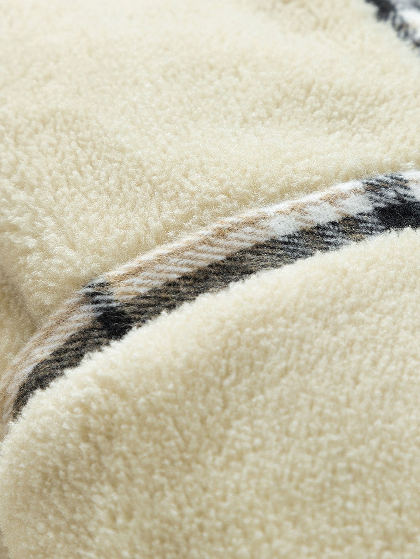 Karierte Kapuzenjacke mit Teddyfleece-Futter!